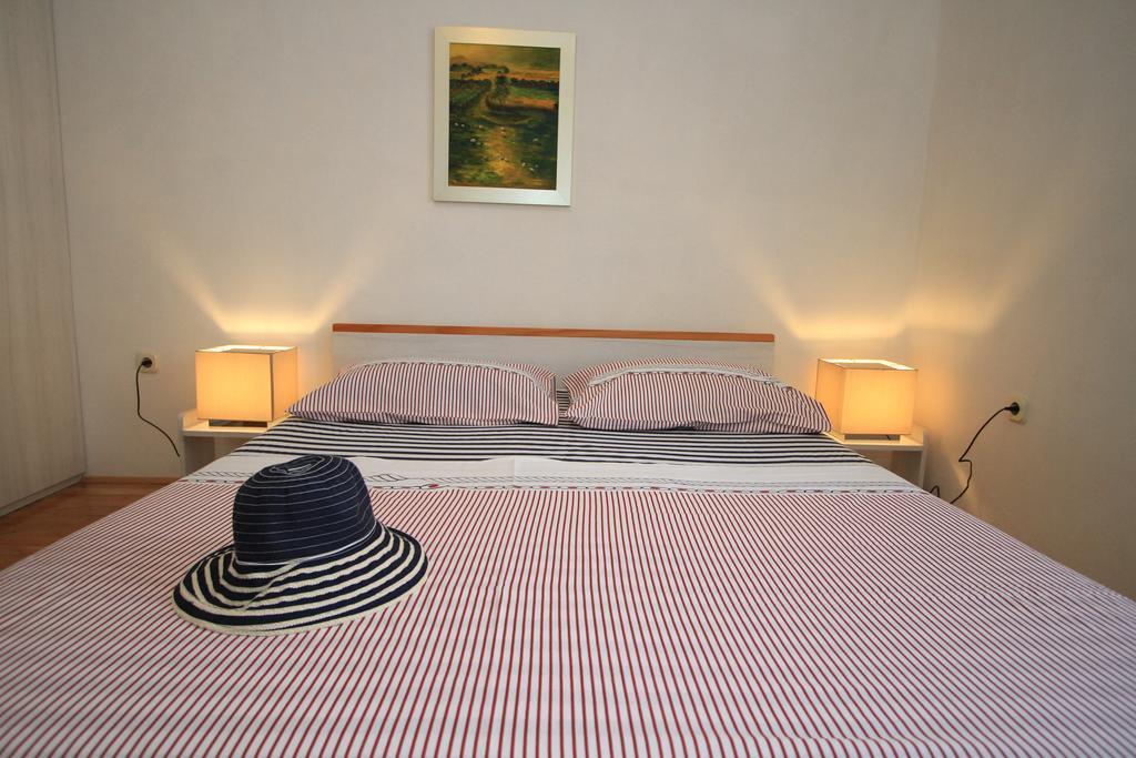 Holiday Apartment Rokov Задар Стая снимка